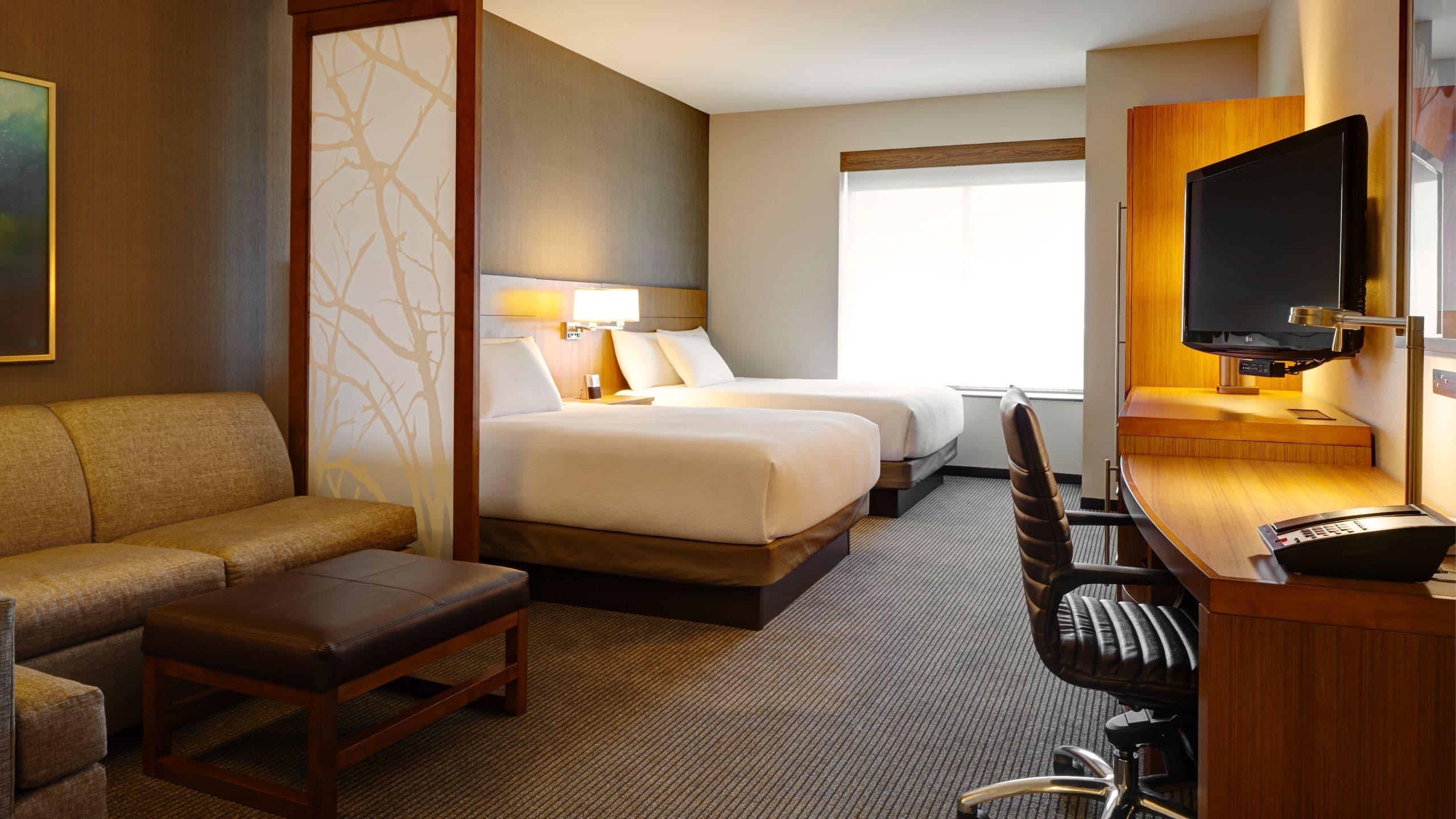 Hyatt Place Centennial Park Hotel 3*