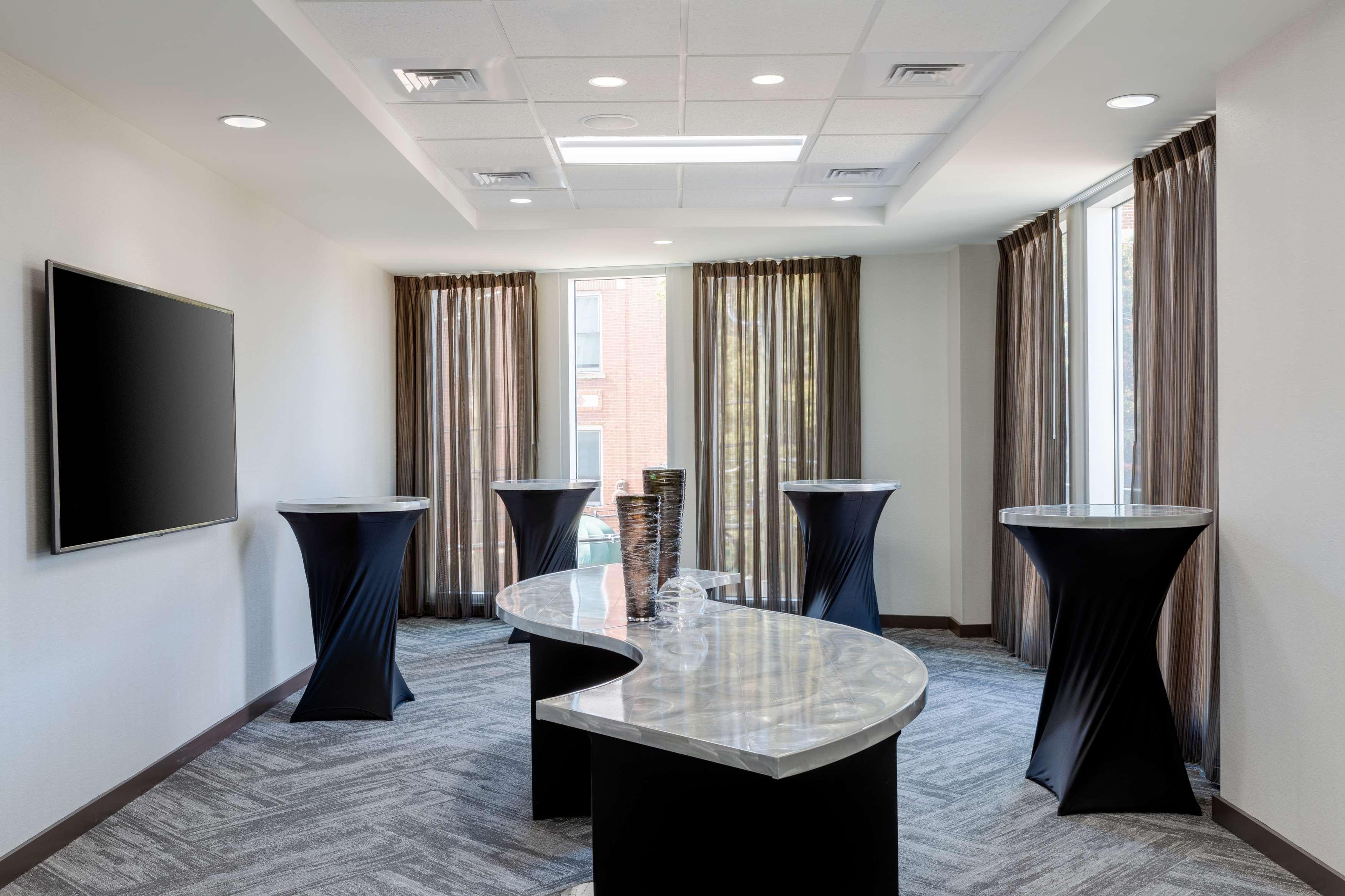 Hotel Hyatt Place Centennial Park 3*